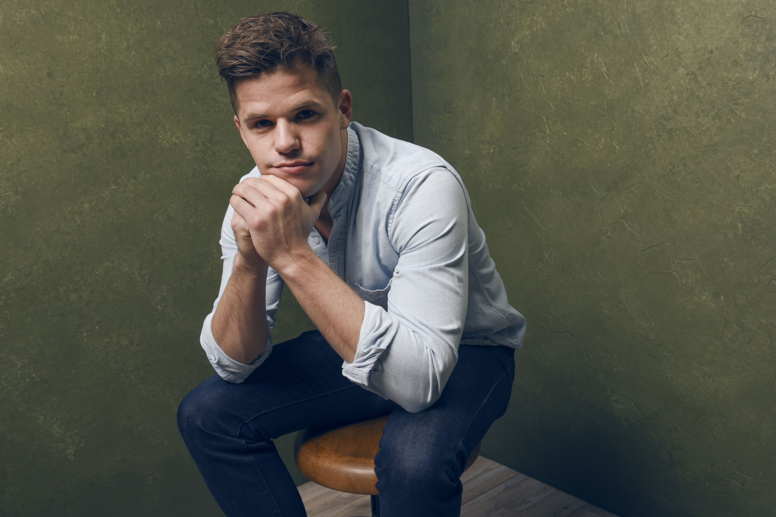 Teen Wolf Star Charlie Carver Comes Out As Gay Is Blown Away By