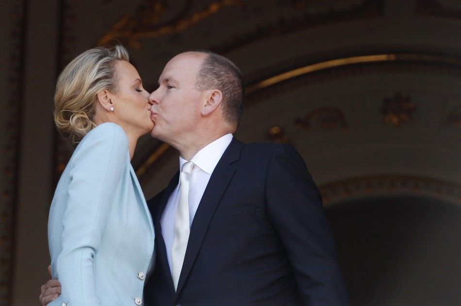 From Angelina Jolie to Kate Middleton Most Famous Celebrity Kisses of All Times 