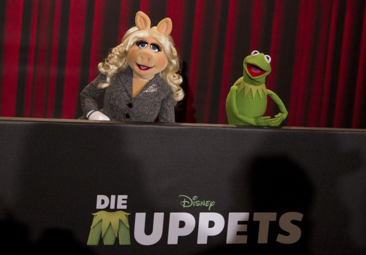 Miss Piggy and Kermit the Frog