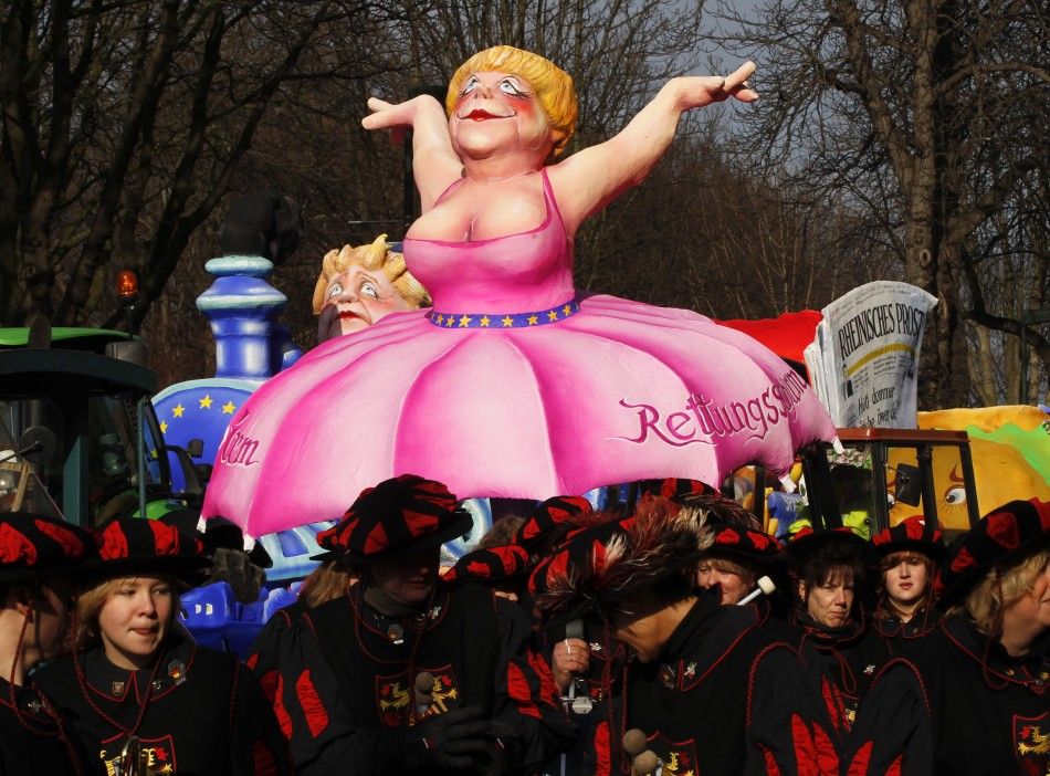 Rose Monday Street Carnival Parade, Germany PHOTOS