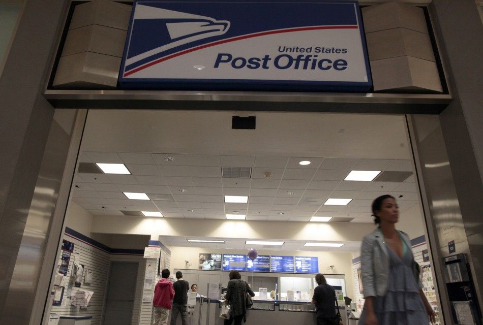 US Postal Service to Cut 35,000 Jobs Amid Processing Plant Closures