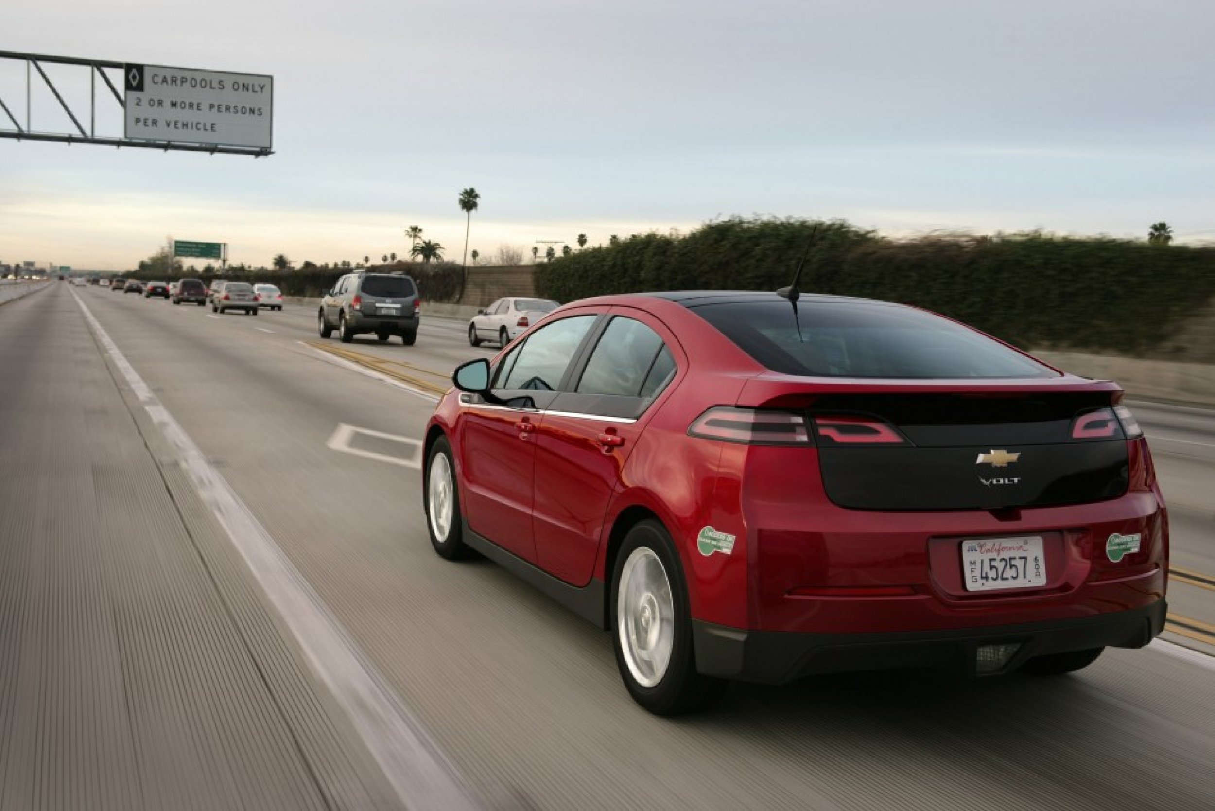 HOV Lane Access Drives Electric Car Sales In California