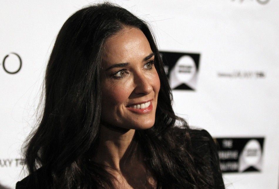 Demi Moore Out of Rehab and on Vacation, Twitter Fans Show Support