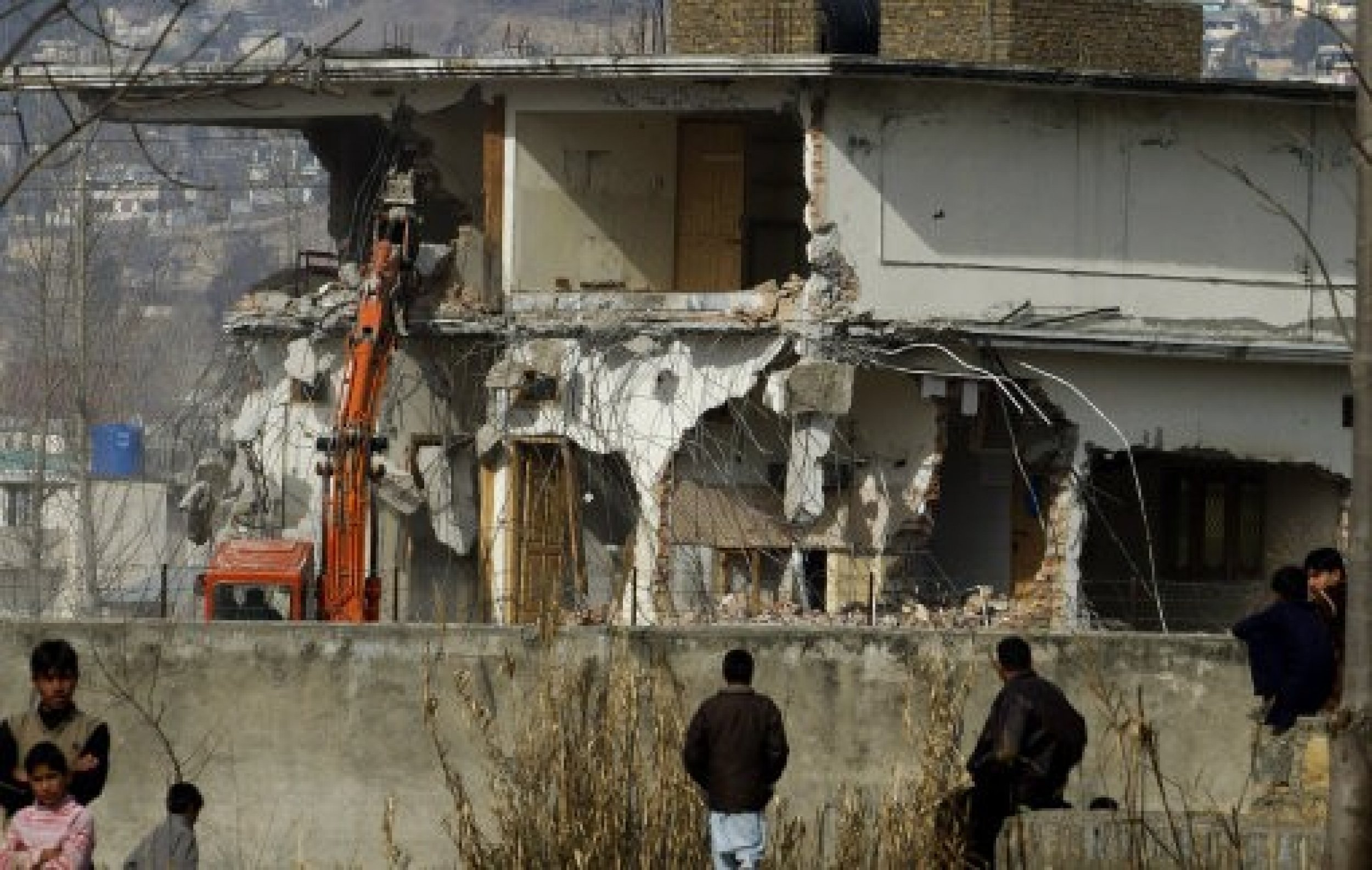 Osama bin Laden Hideout Being Demolished by Pakistani Forces