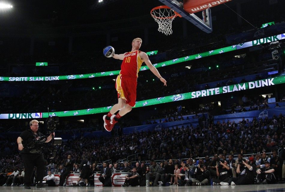 Rockets Budinger competes in the slam dunk contest during the NBA All-Star weekend in Orlando 