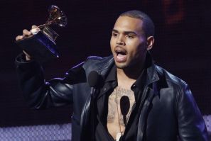 Although buzz from last night's Oscar ceremony is still clouding viewer's minds, another award show sparked some hype this weekend. At this past Saturday's Independent Spirit Awards, comedian Seth Rogen took a jab at R&B singer Chris Brown.