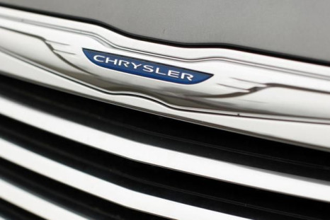 Chrysler auto badge