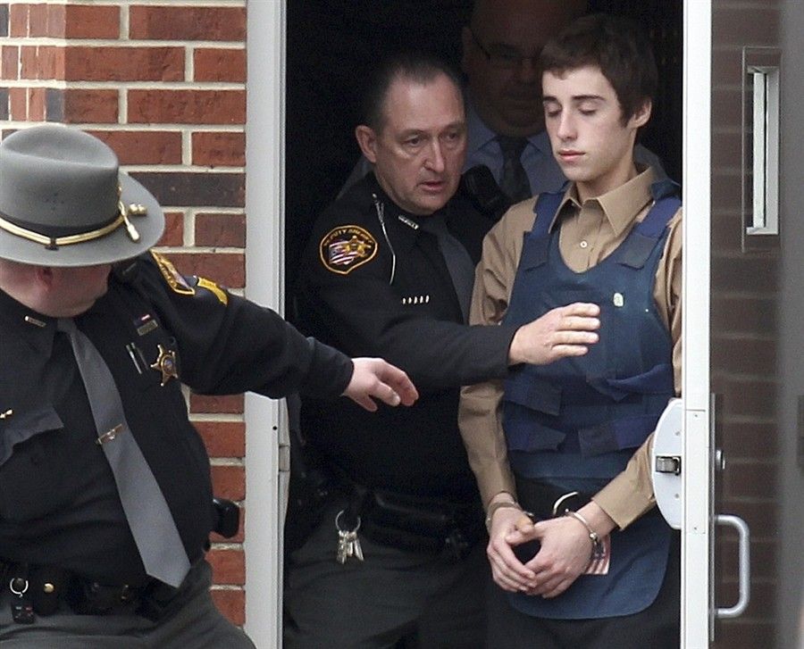 Chardon High Returns to Class After T.J. Lane Shooting | IBTimes