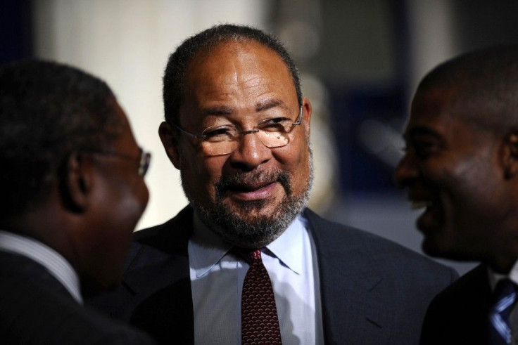 Citigroup Chairman Richard Parsons waits for an address by President Barack Obama about the global financial crisis, at Federal Hall in New York September 14, 2009.