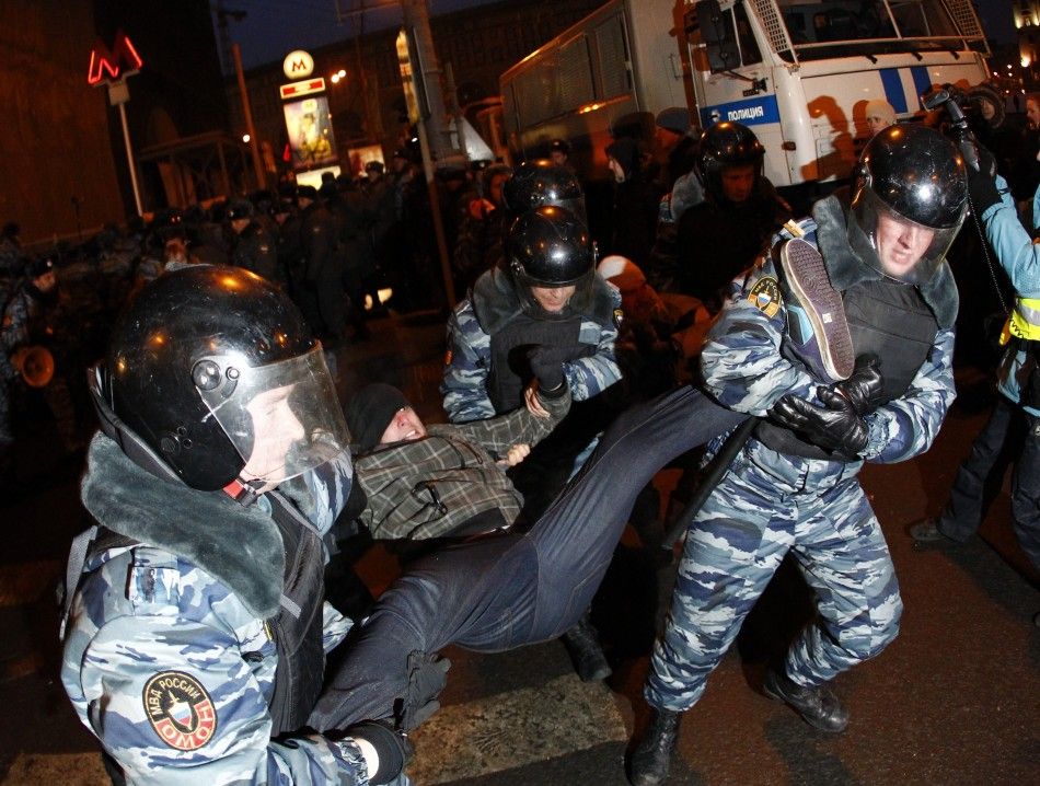  Russia Protests Chaos in Streets Over Free Elections PHOTOS