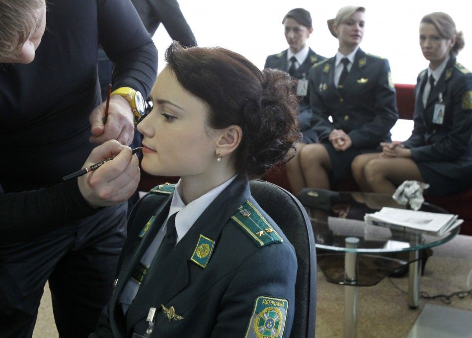 Border Guards Get Makeovers