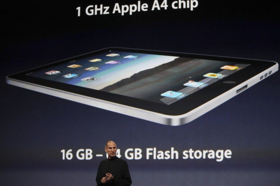 Apple CEO Steve Jobs introduces the technical specs of the iPad during launch in San Francisco