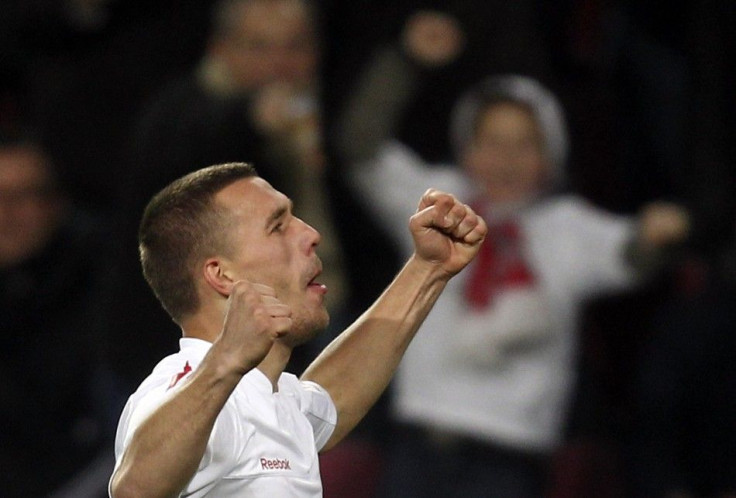 Arsenal have agreed to sign Lukas Podolski for £10.9 million from German side Koln, according to reports.