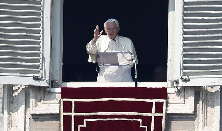 Why Did Pope Benedict Xvi Resign Newspaper Reveals Possible Secret Sex Report As Reason Ibtimes 