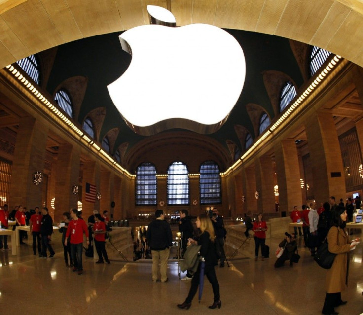 It was a mob scene at Grand Central Terminal on Friday, with commuters and Apple fans alike trying to get a glimpse of the newly-released &quot;new iPad.&quot; Thankfully, Apple had plenty of security measures in place to control the hordes of customers w