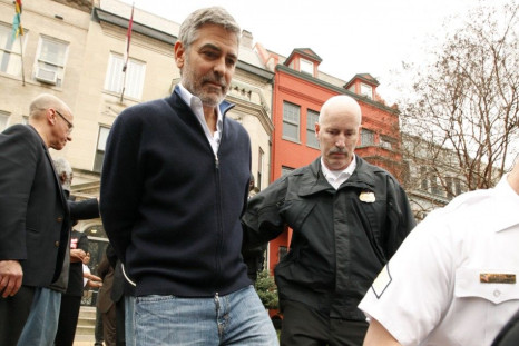 Clooney arrest