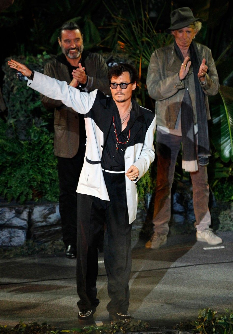 Johnny Depp Selected for Fashion Icon Award 2012 PHOTOS