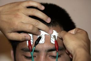 Electrodes head