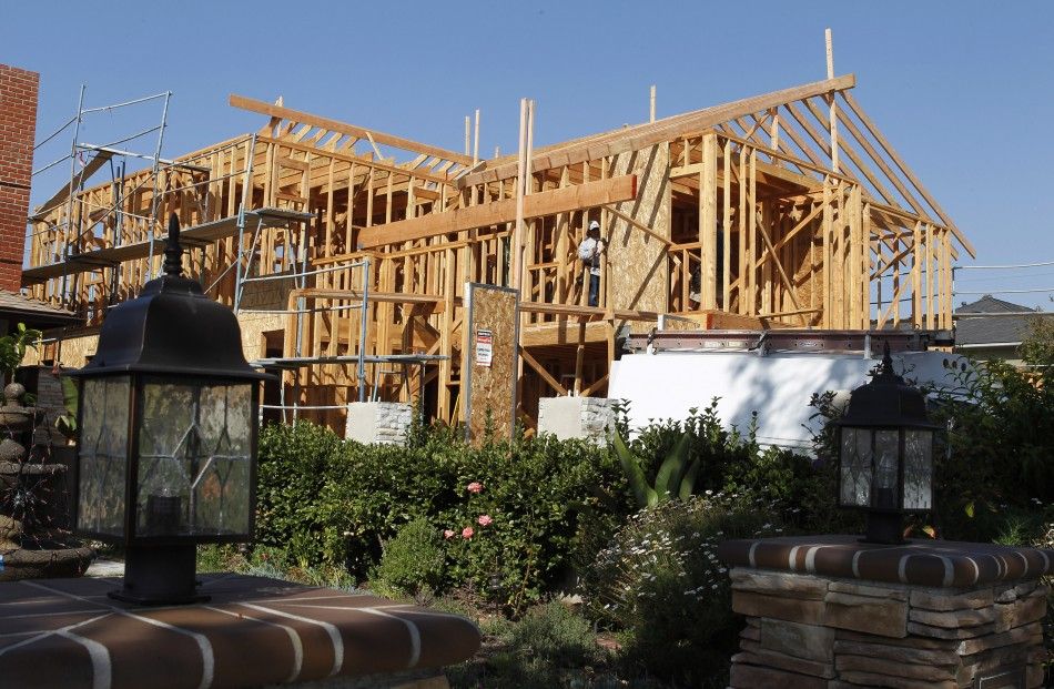 US Housing Starts Up 0.9 In August, Building Permits Fell