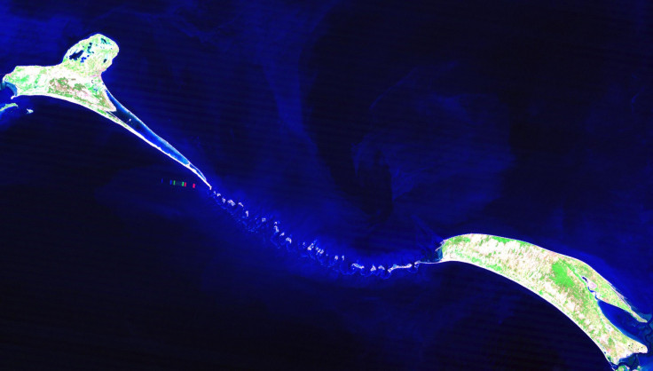 Satellite image of Adam's Bridge