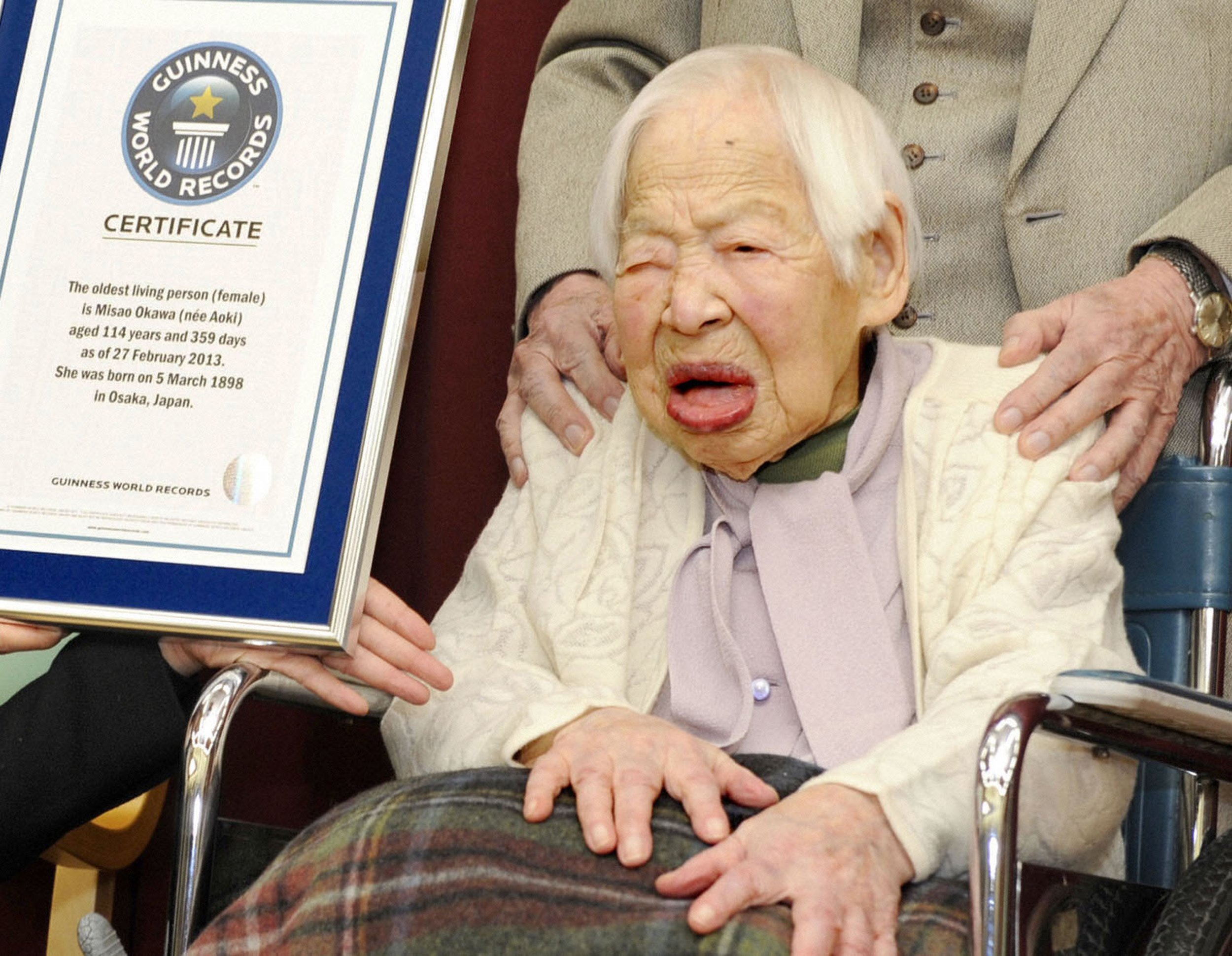 Человек который жил меньше всех. Дзироэмон Кимура 116 лет. Долгожитель Мисао Окава 117 лет. Мисао Окава список старейших людей в мире.