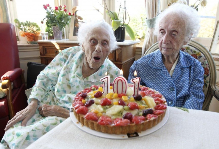 Marie (L) and Gabrielle (R) Vaudremer, 101-year-old Belgian twins