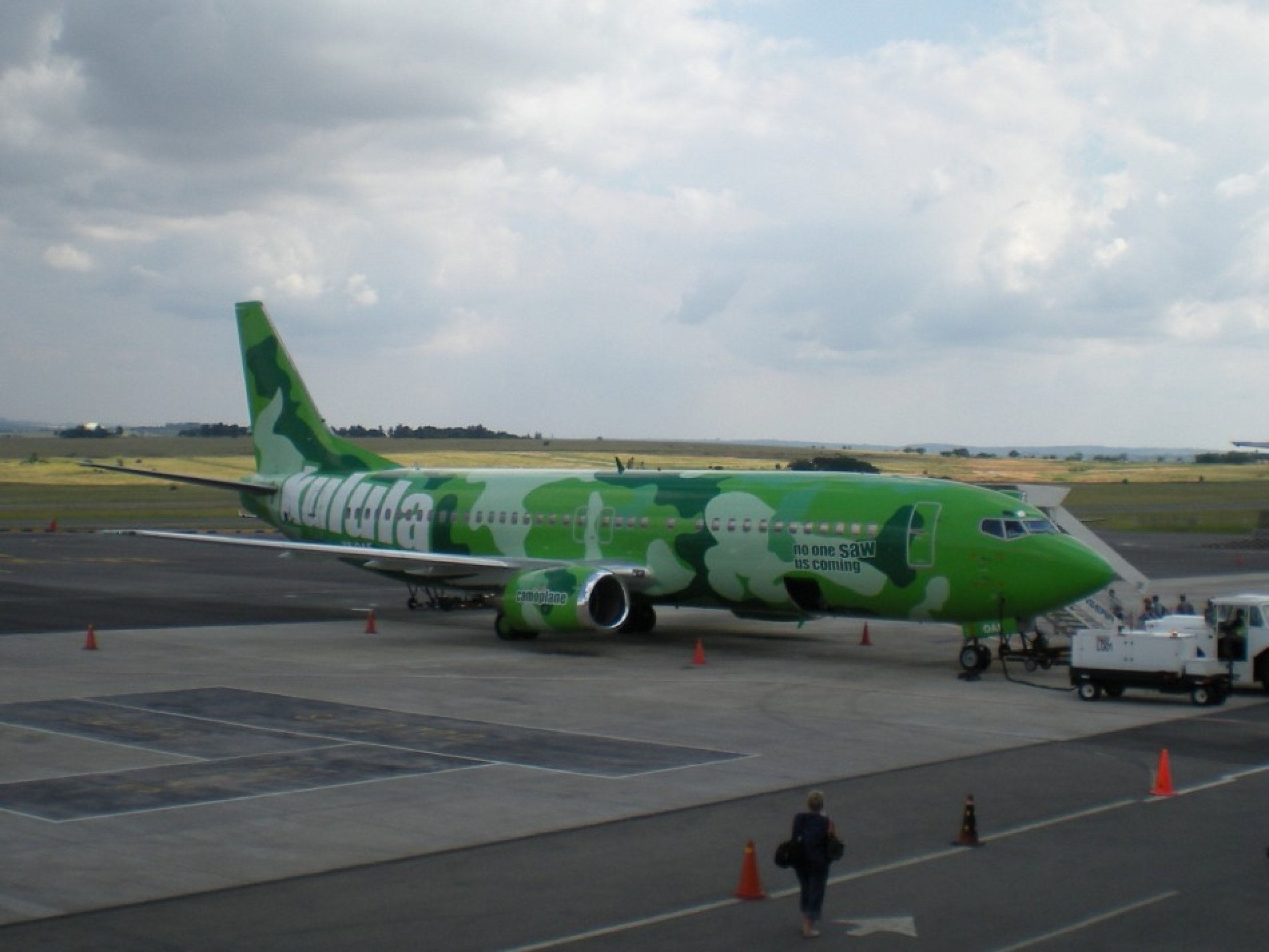 Dont worry Kulula, nobodys going to notice your camouflaged jumbo jet on the runway.