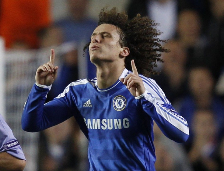 Barcelona are chasing Chelsea's David Luiz as a possible alternative to Thiago Silva, in their efforts to replace Carlos Puyol, according to reports.