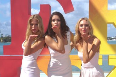 VS Angels Adriana Lima, Candice and Erin Kick-Starts ‘Very-Sexy’ Tour 