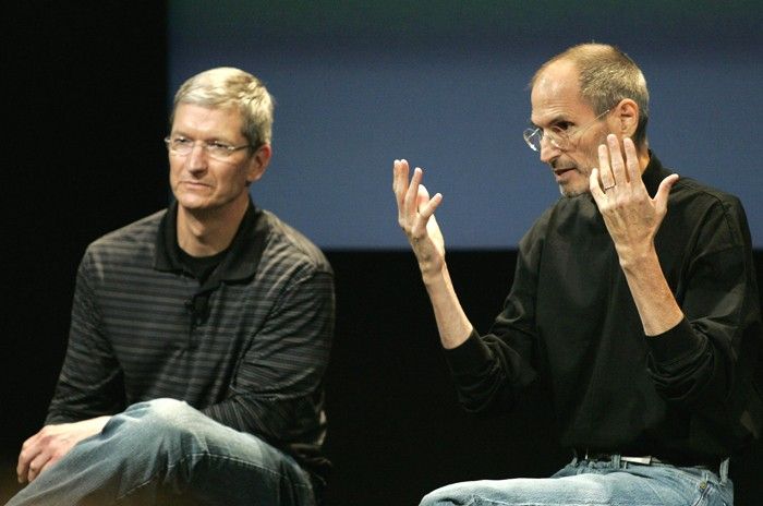 Tim Cook L and CEO Steve Jobs