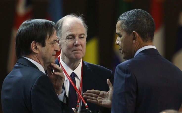 U.S. President Obama speaks to Israel&#039;s Deputy PM Meridor during the Nuclear Security Summit in Seoul