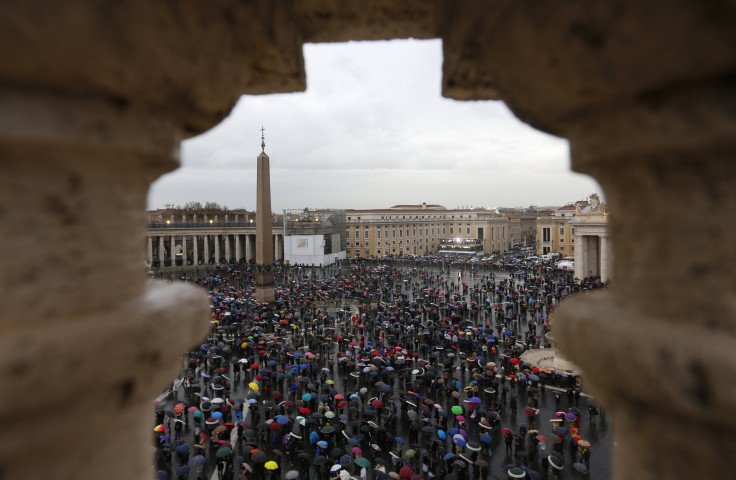 St Peter's Square 13Mar2013 pm