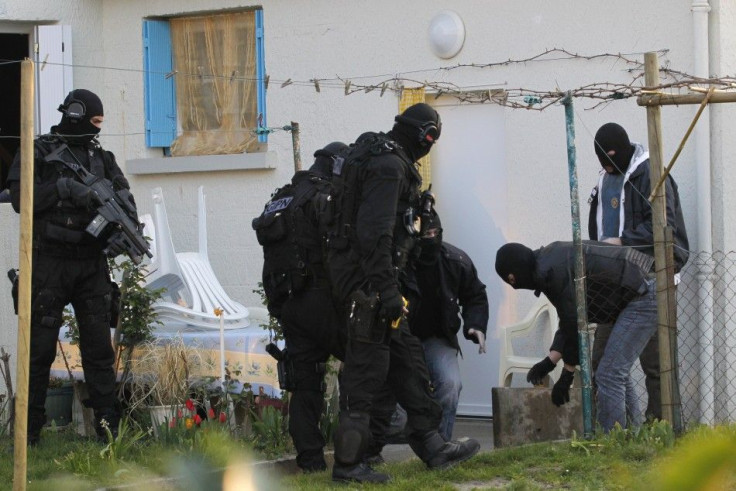 19 Islamist Suspects Arrested in France
