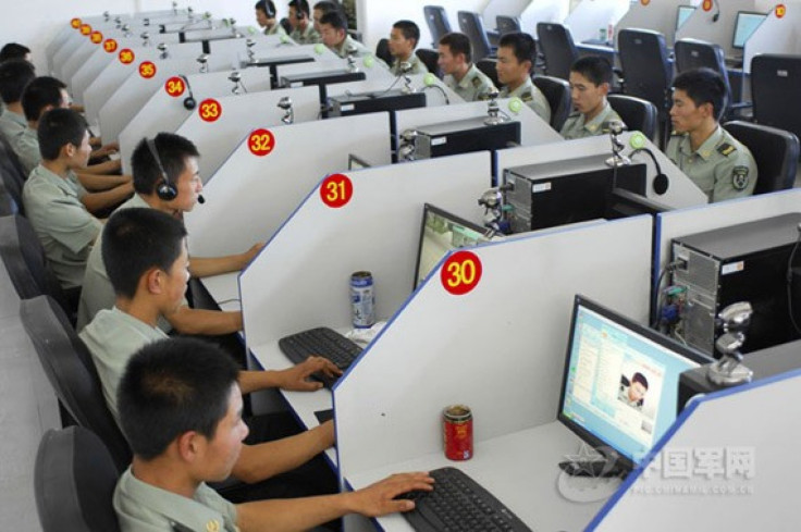 Chinese Soldiers Using Computer Banks