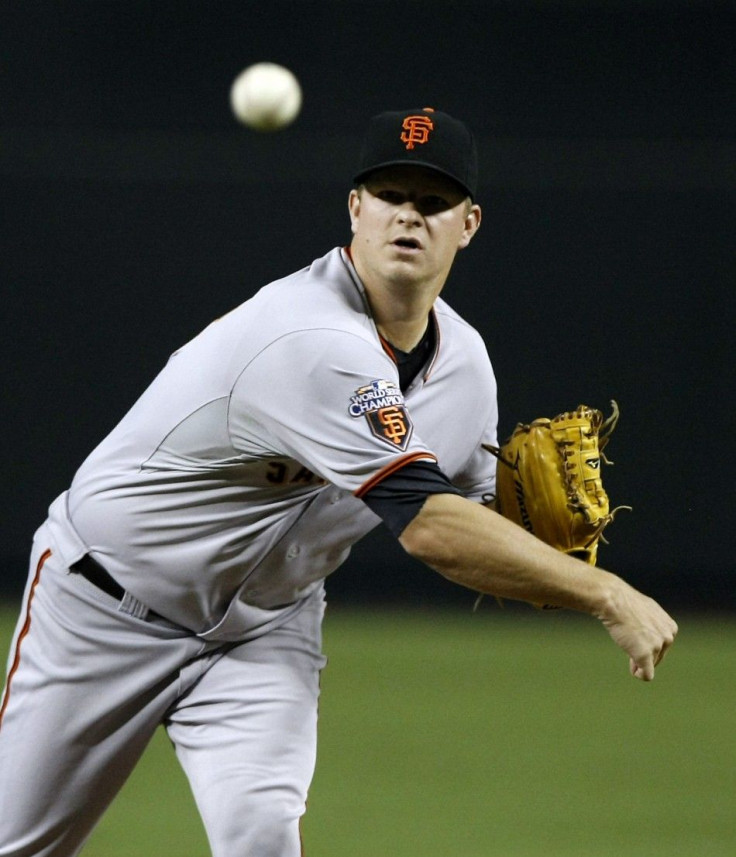 Matt Cain inked an extension that will keep him with the Giants through 2018 today.