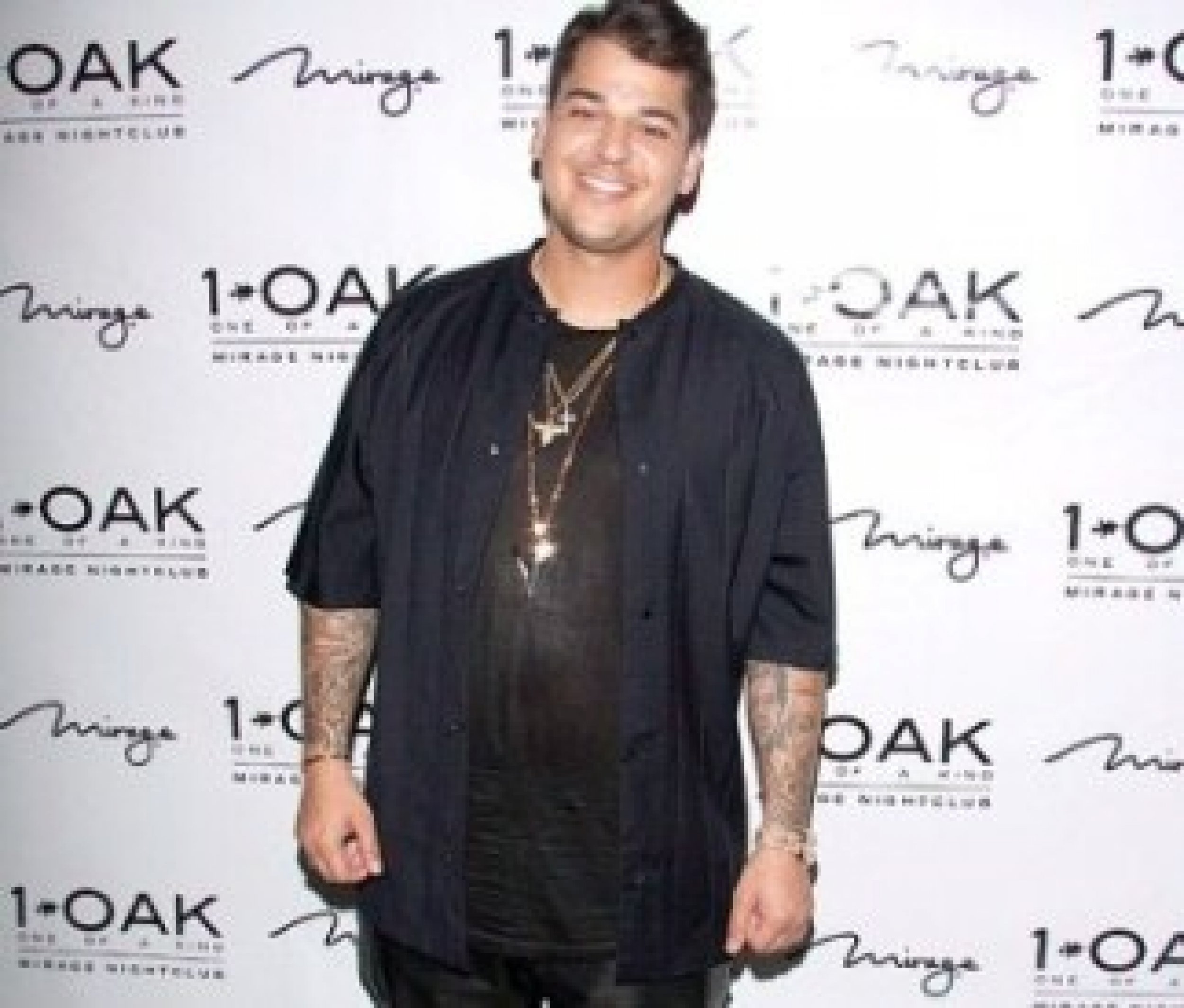 Rob Kardashian Cries When He Sees Himself Naked After Gaining Over Pounds Ibtimes