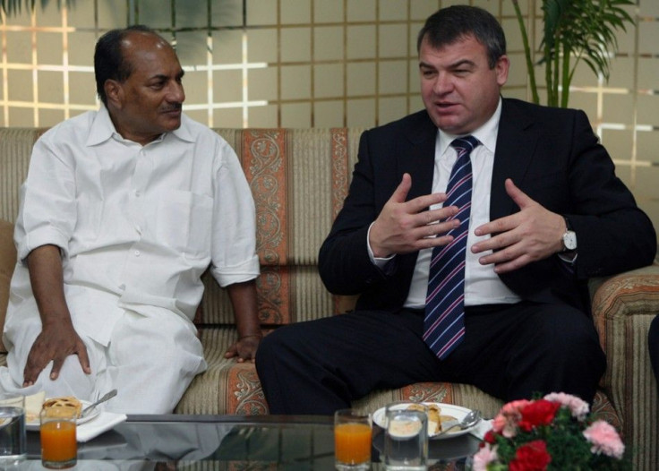 Russia&#039;s Defence Minister Serdyukov speaks with his Indian counterpart Antony in New Delhi