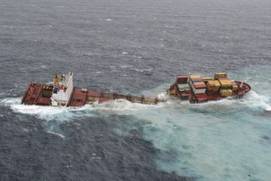 Container Ship Rena Sinking Off New Zealand Coast (PHOTOS)