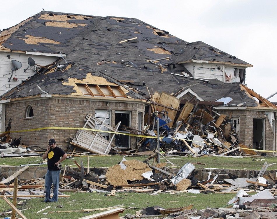 Texas Tornadoes: Pictures Of Texans Repairing Homes, Lives After ...