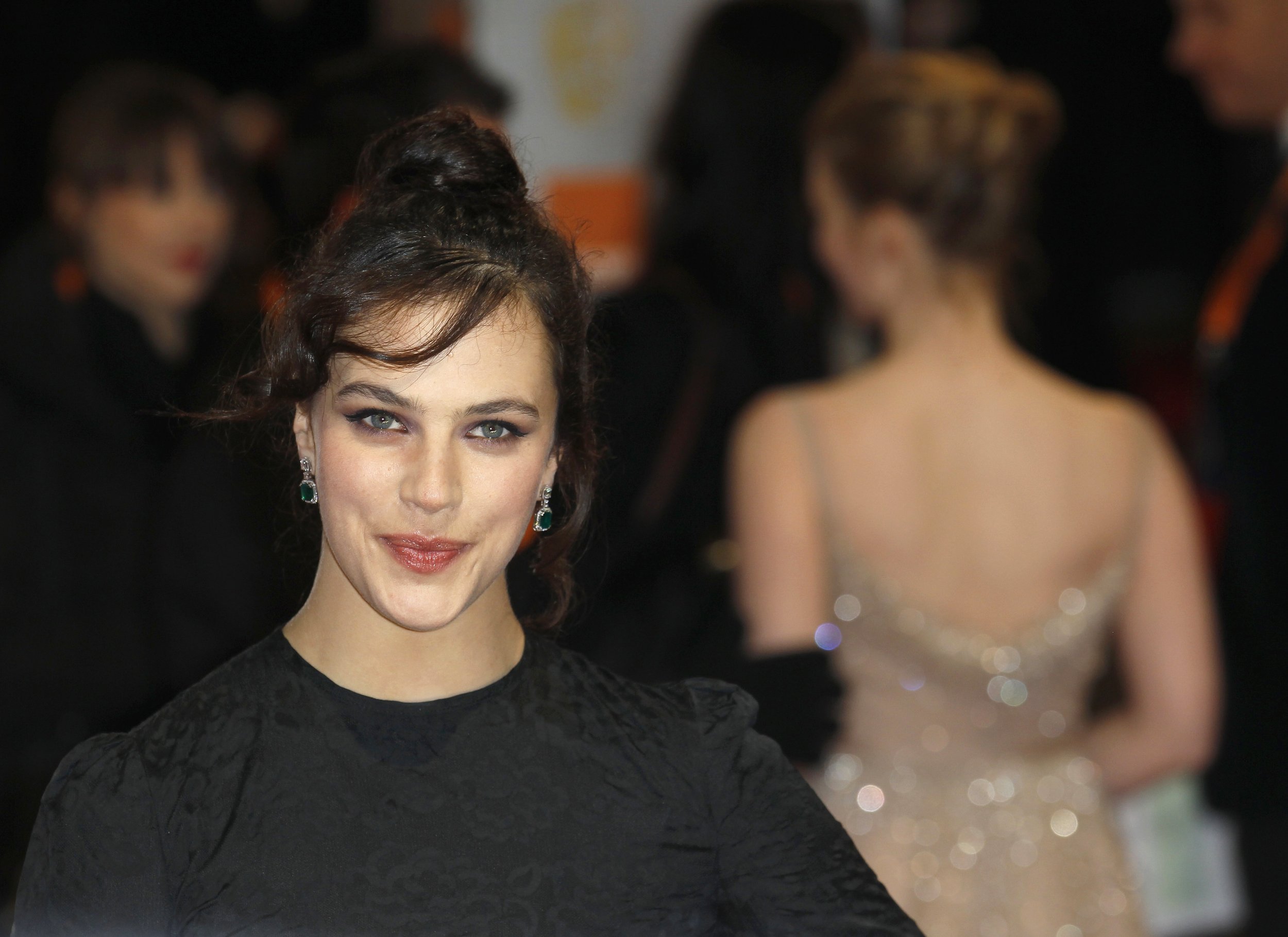 Jessica Brown Findlay Topless Scene Regret And Other Actors Who Regret Going Nude Photos