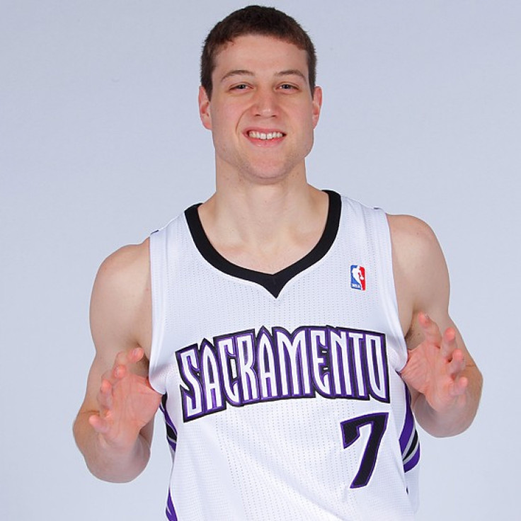 Jimmer Fredette has struggled to establish himself for Sacramento, but there are encouraging signs.