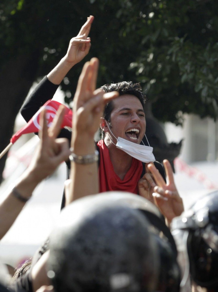 Protest on Bourguiba Avenue, Tunis