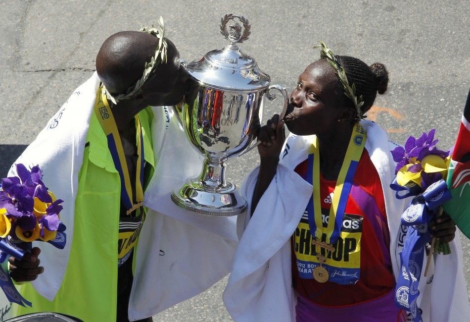 Boston Marathon 2012 Hundreds Hospitalized From Heat PHOTOS