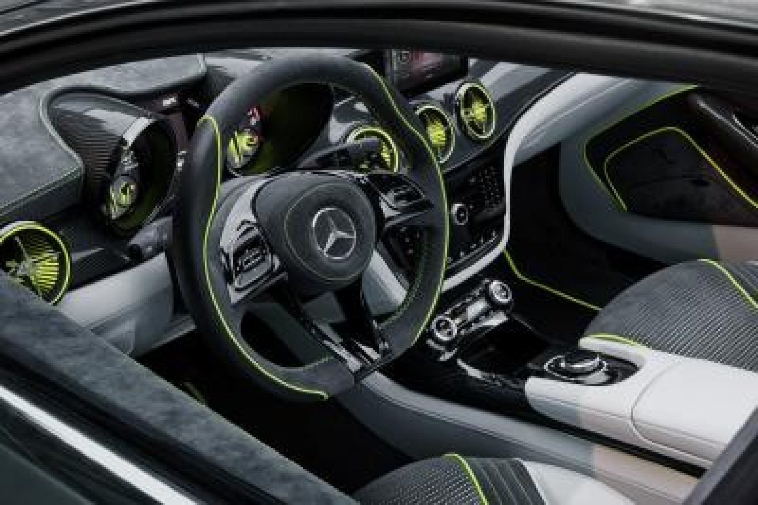 The Mercedes Concept Style Coupes interior seems taken straight from the pages of a comic book.