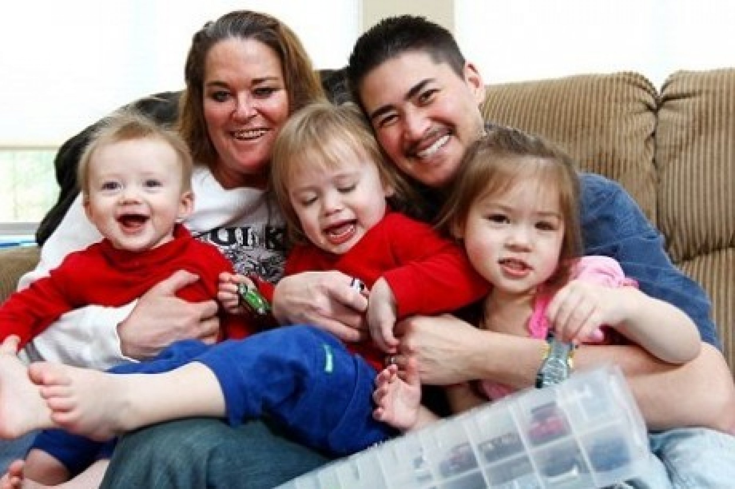quotPregnant Manquot Thomas Beatie Splits From Wife Nancy After 9 Years