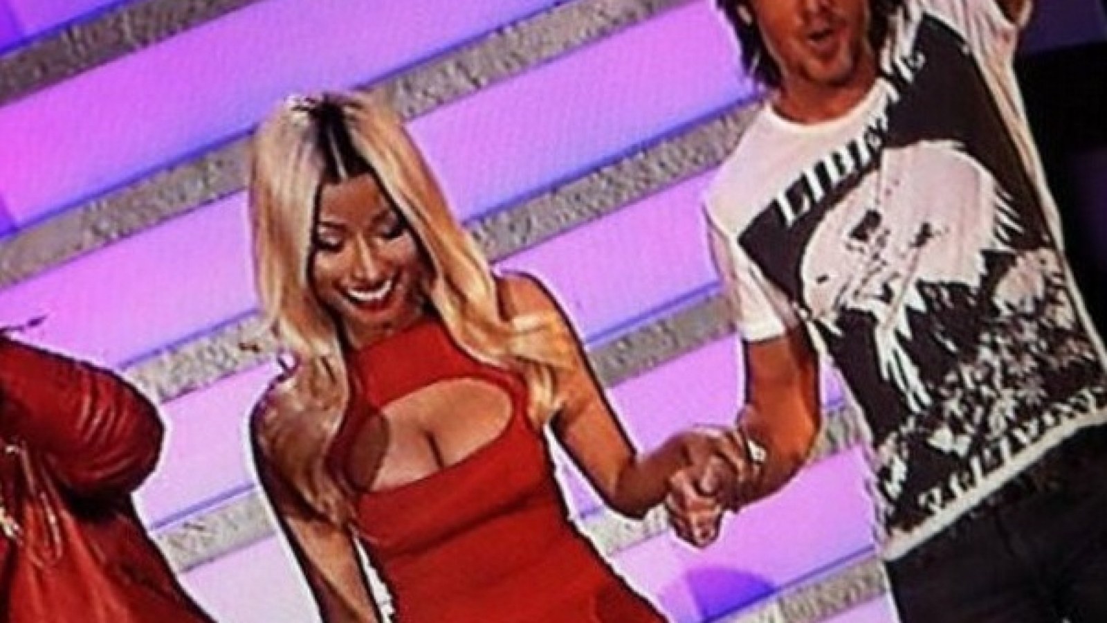 nicki minaj red dress Nicki Minaj Red Outfit Dress to Impress