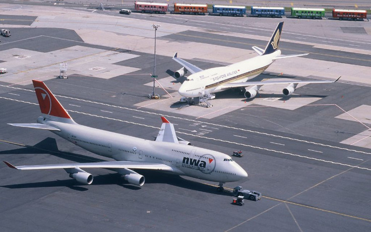 747s at JFK