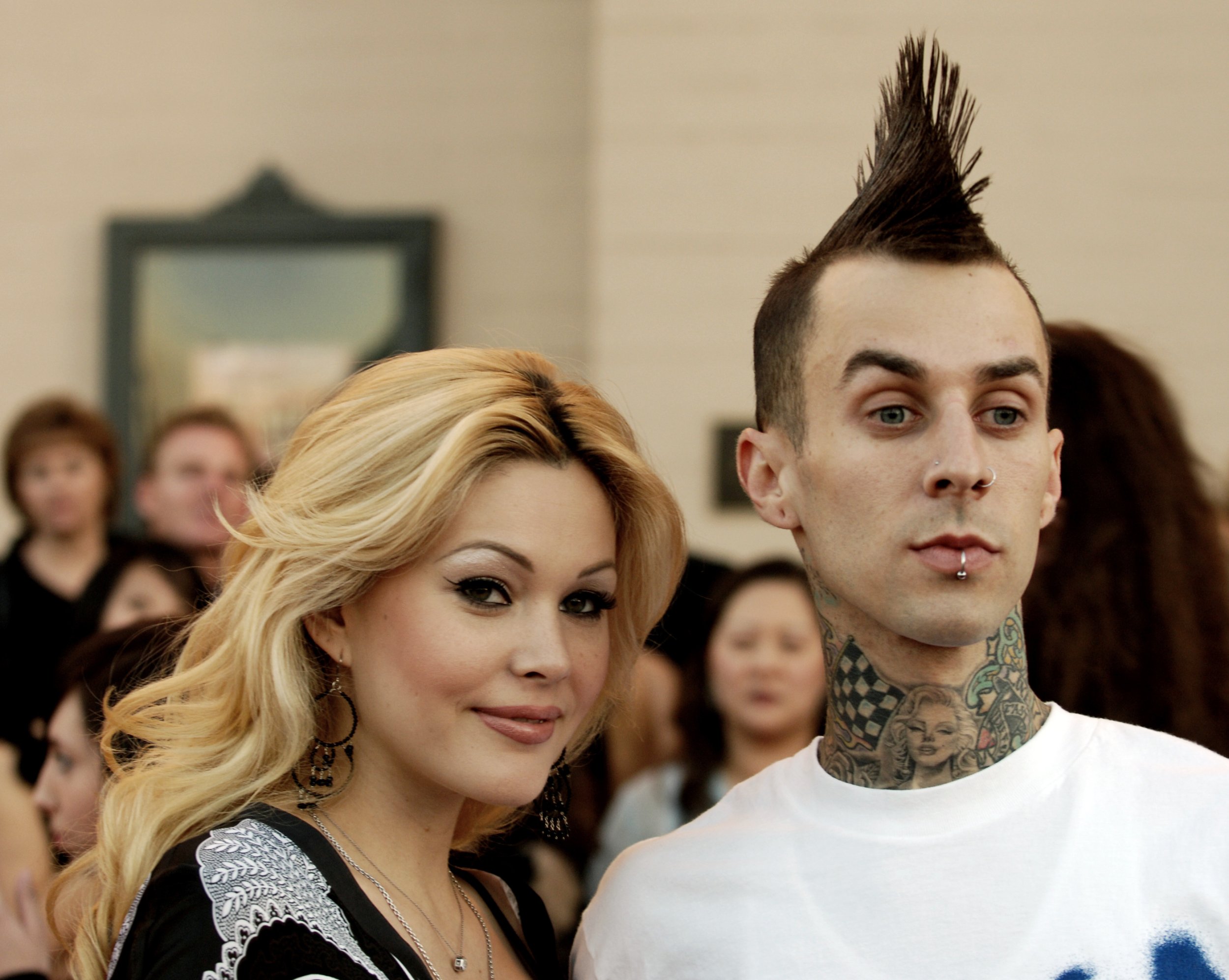 Shanna Moakler Reacts To Ex Travis Barker, Kourtney Kardashian Having A ...