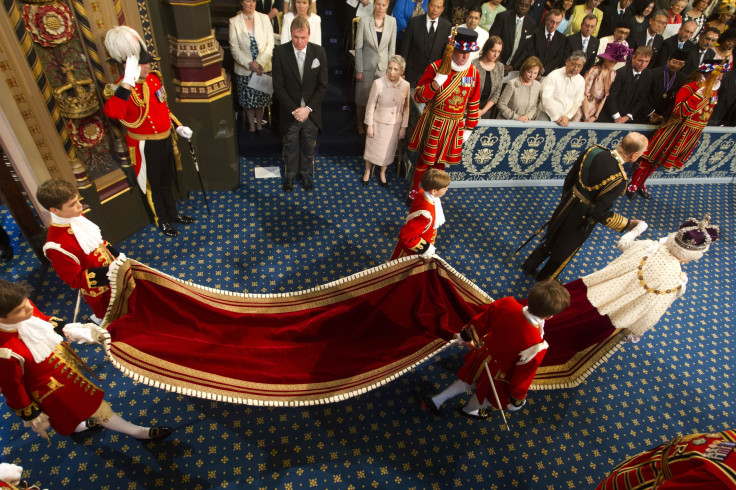 Queen Elizabeth entering Westminster