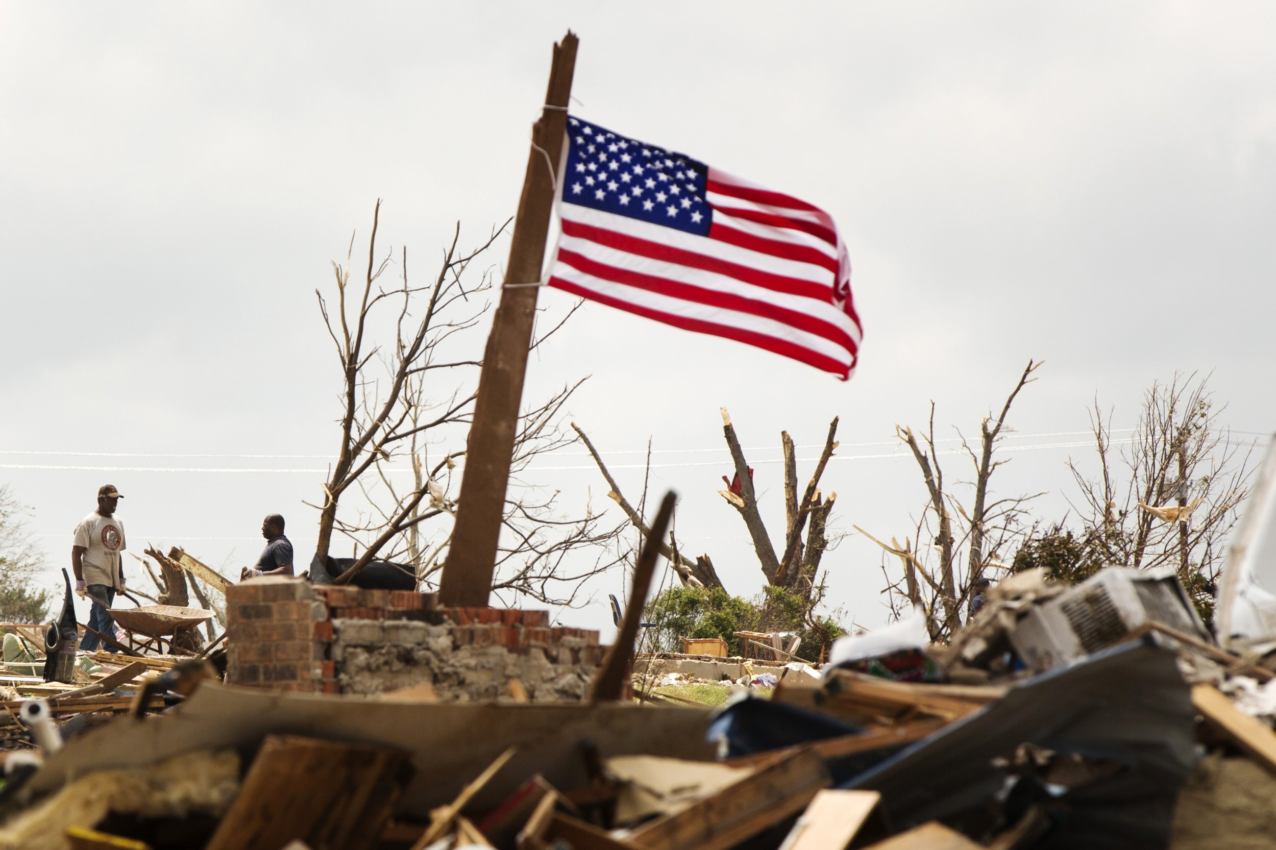 New Oklahoma Tornadoes: Nine Injured In Arkansas, Noaa Forecasts Storms 